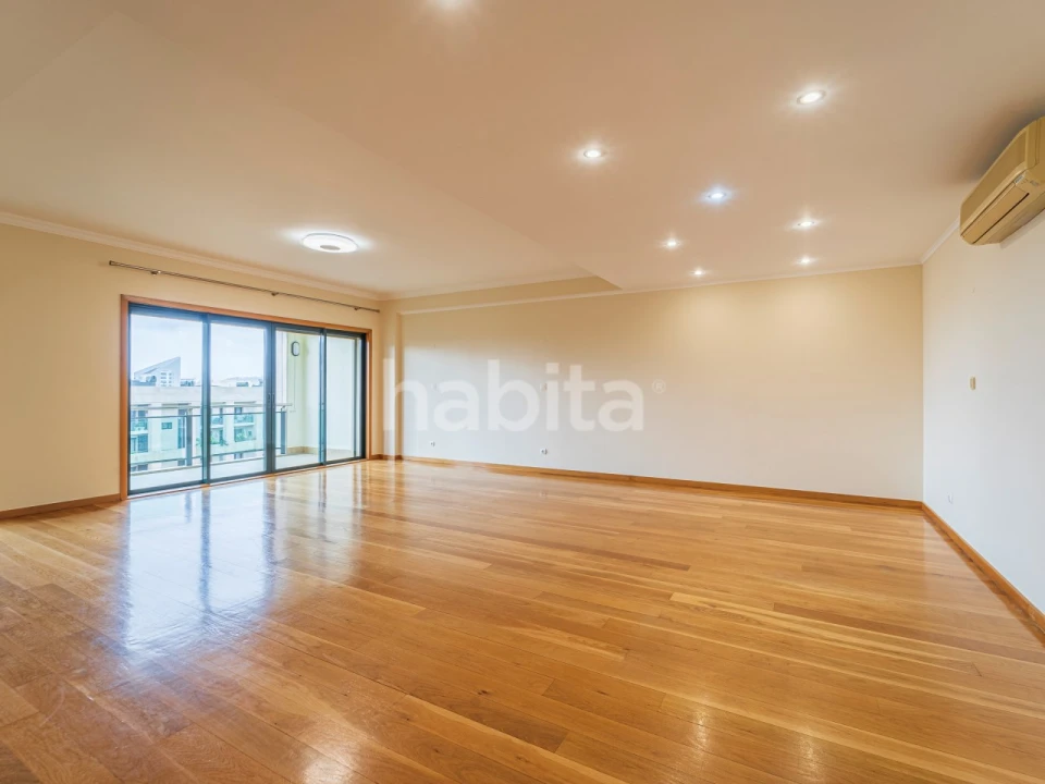 Apartamento T3 para Arrendamento em Belém Foto 29
