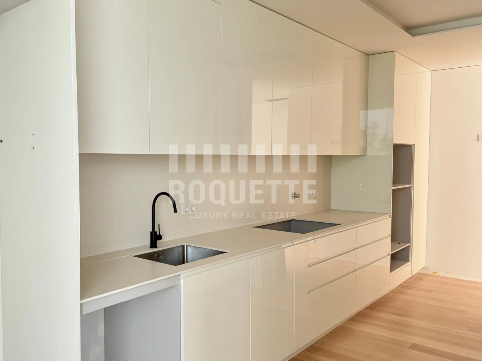 Apartamento T2 para Venda em Lordelo do Ouro e Massarelos Foto 4