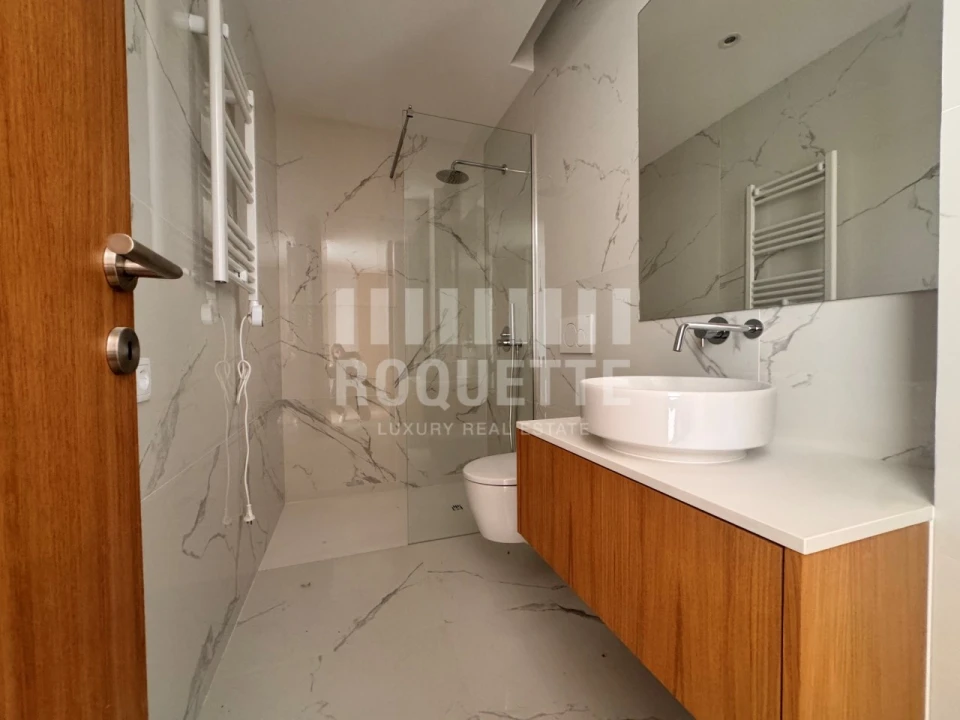 Apartamento T4 para Venda em Matosinhos e Leça da Palmeira Foto 17