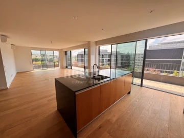 Apartamento T4 para Venda em Matosinhos e Leça da Palmeira