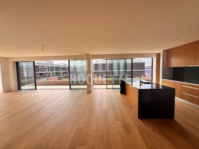 Apartamento T4 para Venda em Matosinhos e Leça da Palmeira Foto 9