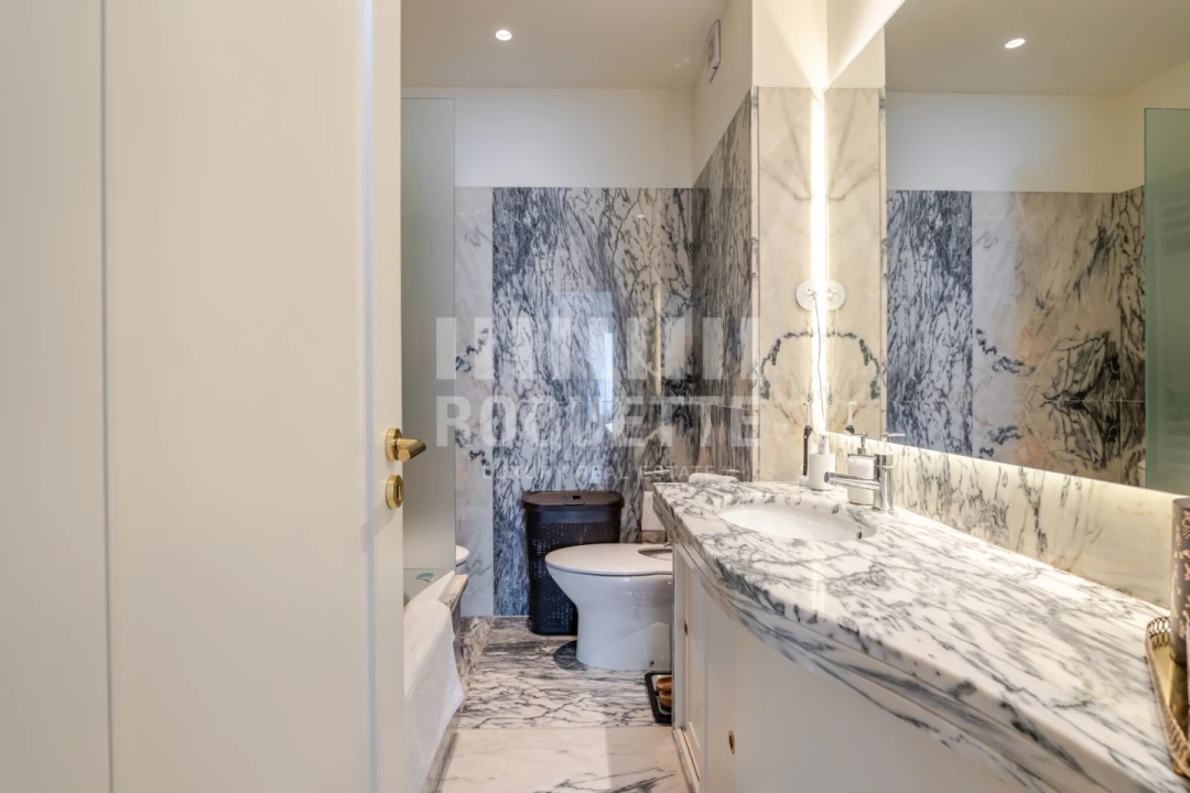 Apartamento T2 para Venda em Aldoar, Foz do Douro e Nevogilde Foto 32
