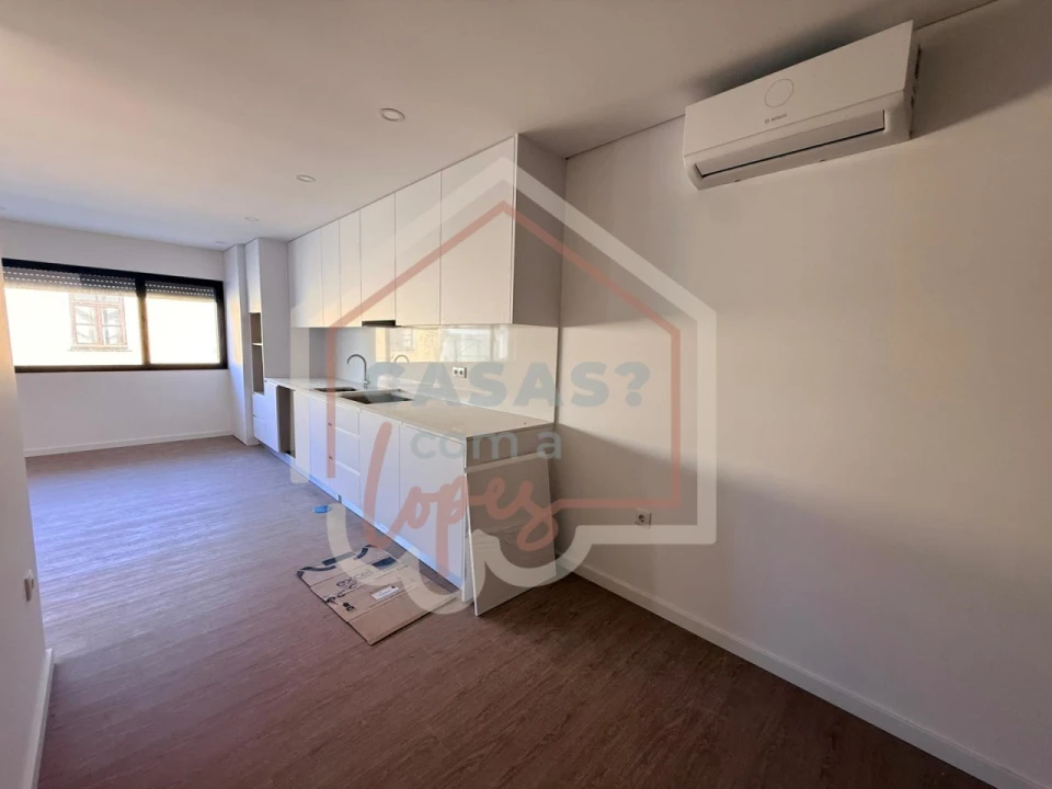 Apartamento T2 para Venda em Esgueira Foto 3