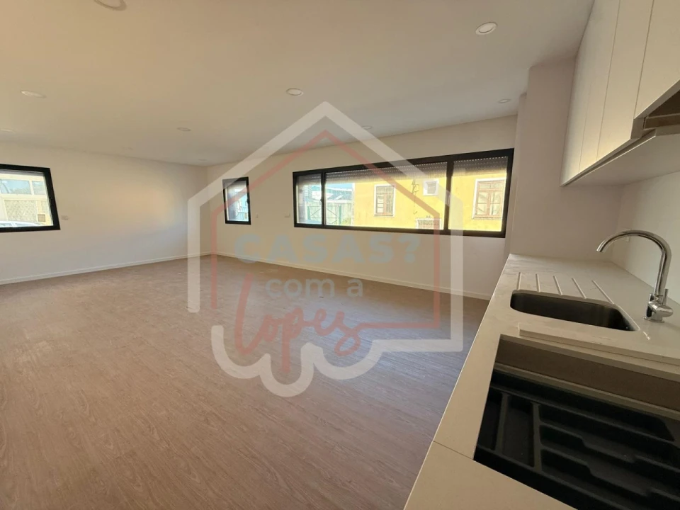Apartamento T2 para Venda em Esgueira Foto 4