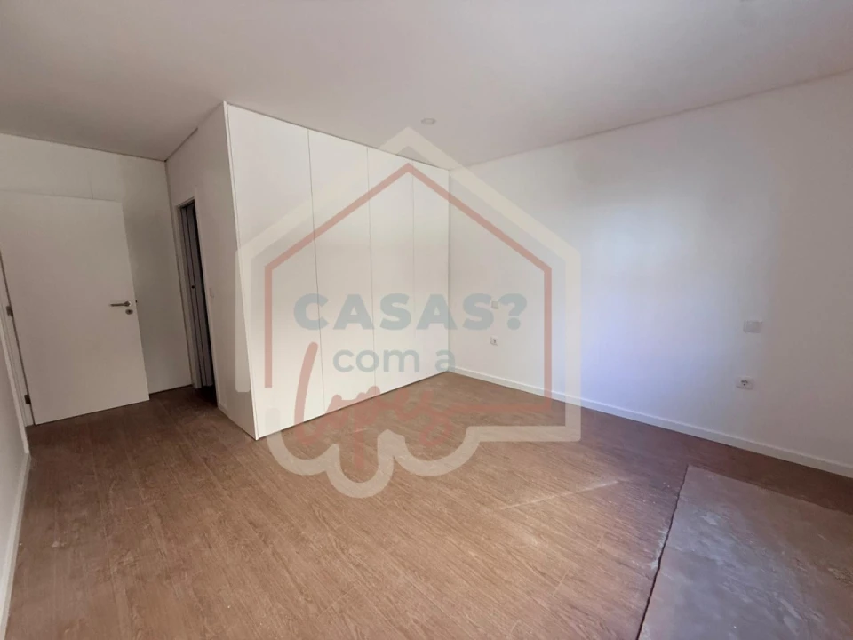 Apartamento T2 para Venda em Esgueira Foto 7