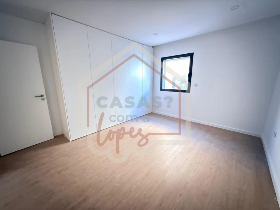 Apartamento T2 para Venda em Esgueira Foto 9