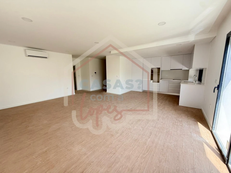 Apartamento T2 para Venda em Esgueira Foto 3