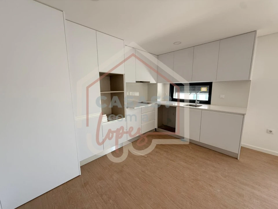 Apartamento T2 para Venda em Esgueira Foto 4