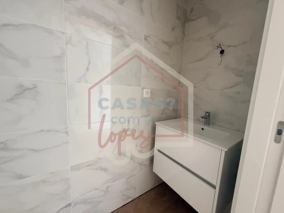 Apartamento T2 para Venda em Esgueira Foto 10