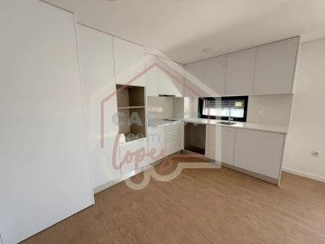 Apartamento T2 para Venda em Esgueira