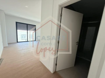Apartamento T2 para Venda em Esgueira