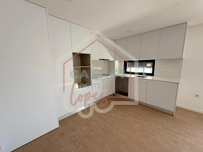 Apartamento T2 para Venda em Esgueira Foto 4