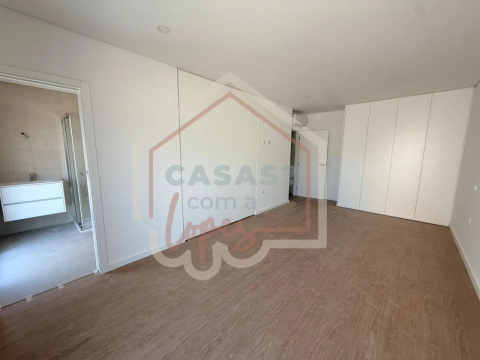 Apartamento T2 para Venda em Esgueira Foto 9
