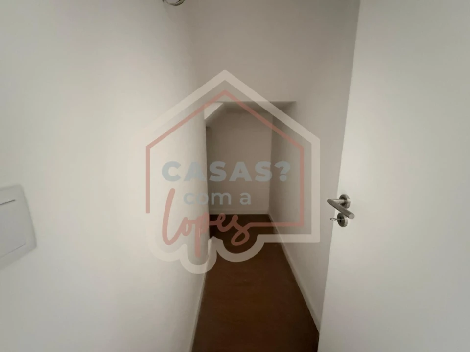 Apartamento T2 para Venda em Esgueira Foto 12