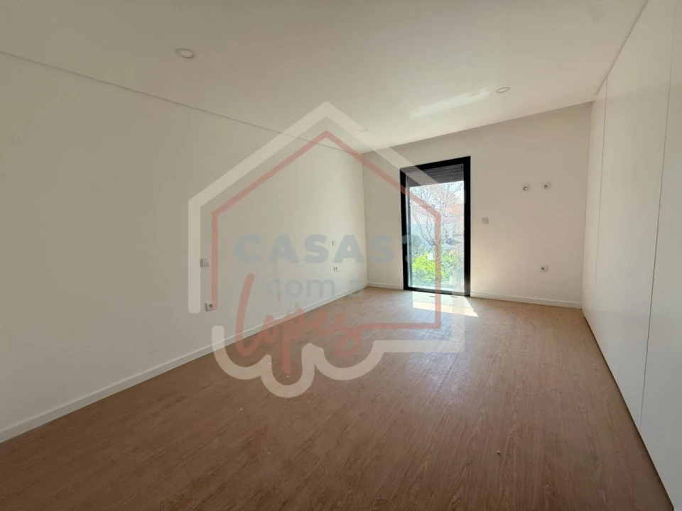 Apartamento T2 para Venda em Esgueira Foto 4