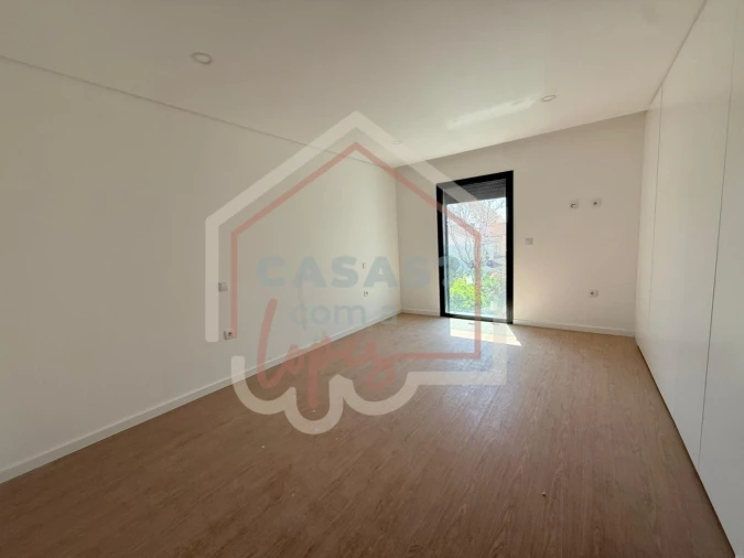 Apartamento T2 para Venda em Esgueira Foto 4