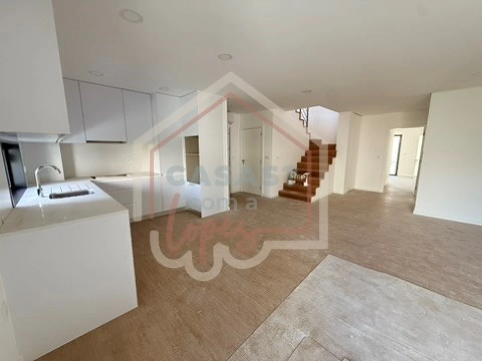 Apartamento T2 para Venda em Esgueira Foto 4