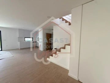 Apartamento T2 para Venda em Esgueira