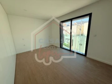 Apartamento T2 para Venda em Esgueira