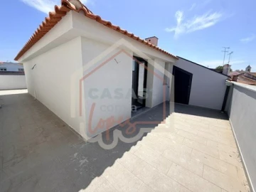 Apartamento T2 para Venda em Esgueira