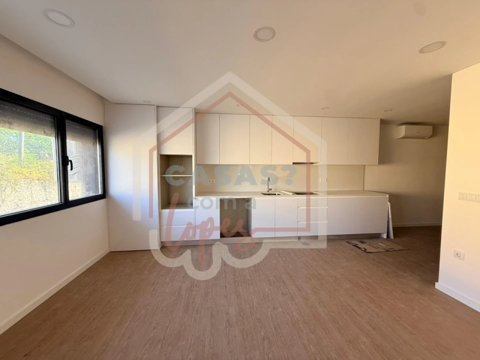 Apartamento T2 para Venda em Esgueira Foto 3