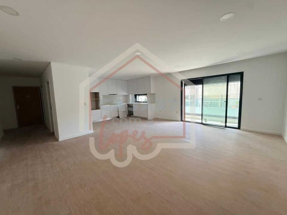 Apartamento T2 para Venda em Esgueira Foto 4