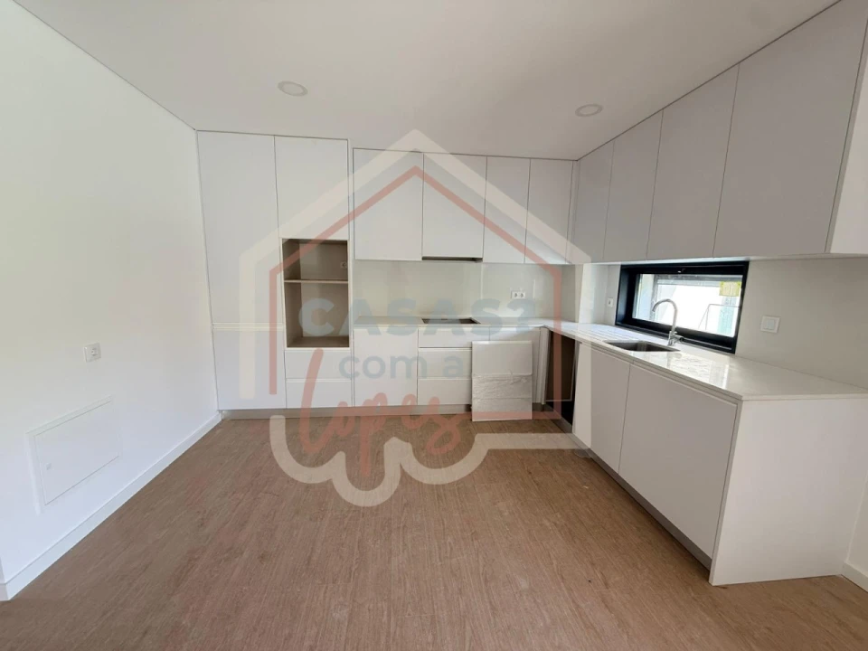 Apartamento T2 para Venda em Esgueira Foto 5