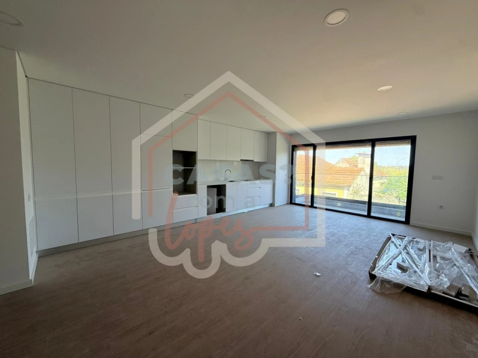 Apartamento T2 para Venda em Esgueira Foto 4