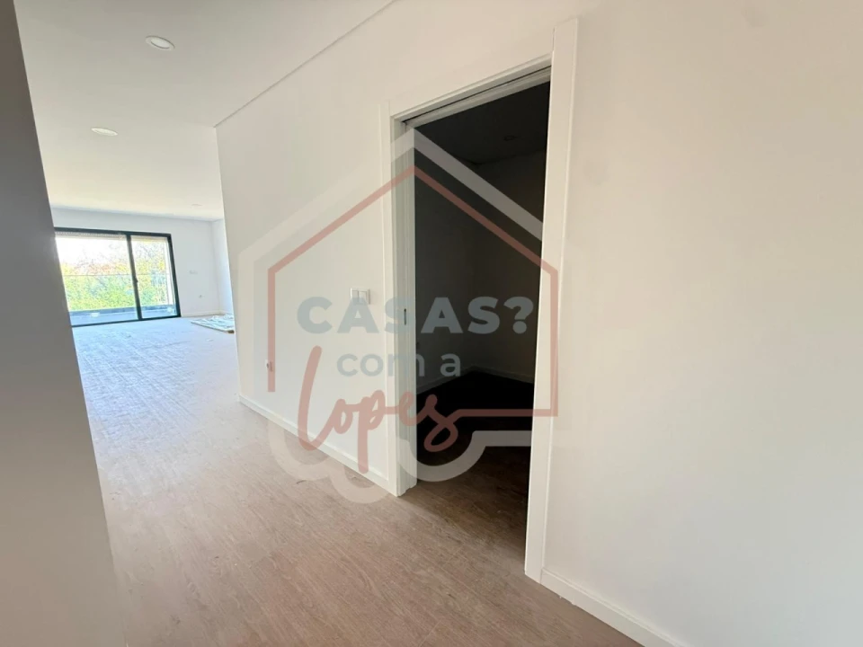 Apartamento T2 para Venda em Esgueira Foto 5