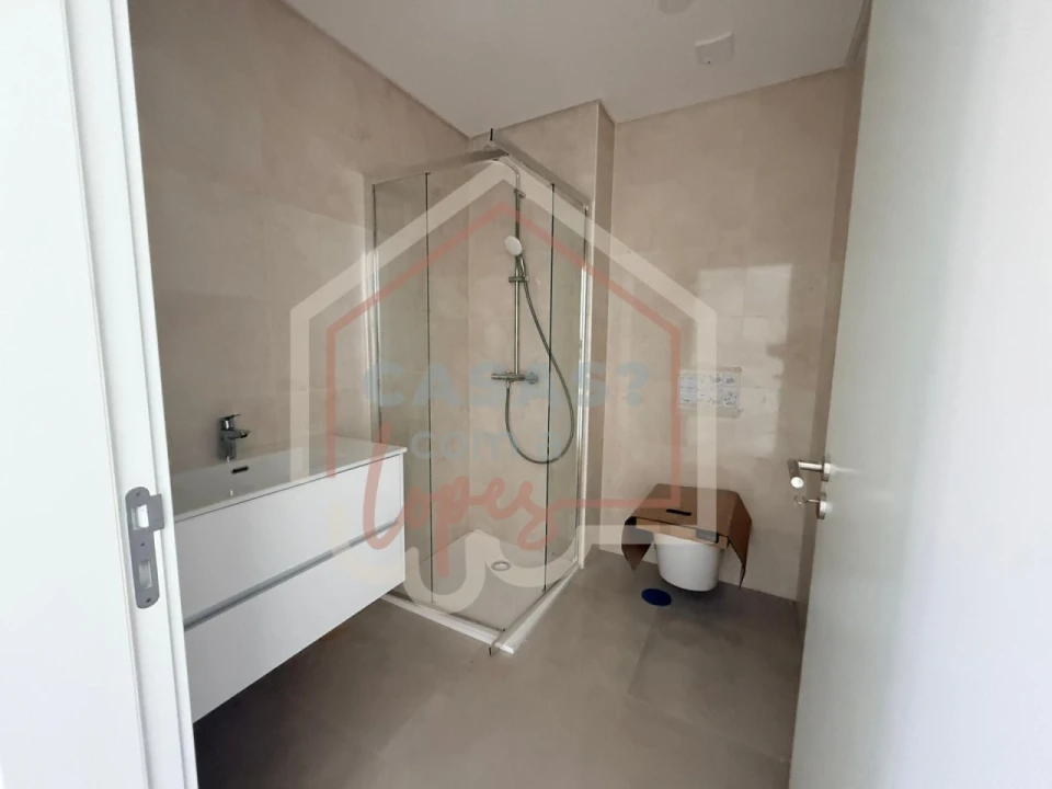 Apartamento T2 para Venda em Esgueira Foto 11