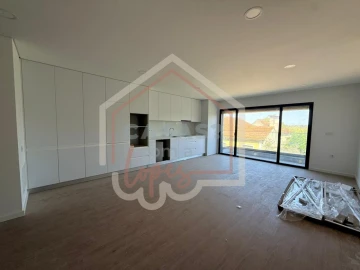 Apartamento T2 para Venda em Esgueira