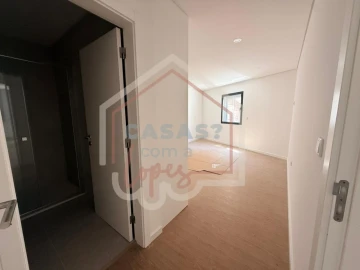 Apartamento T1 para Venda em Esgueira