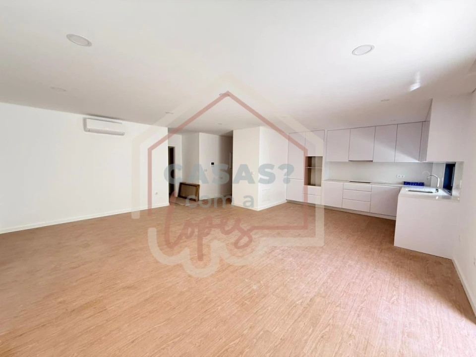 Apartamento T2 para Venda em Esgueira Foto 3