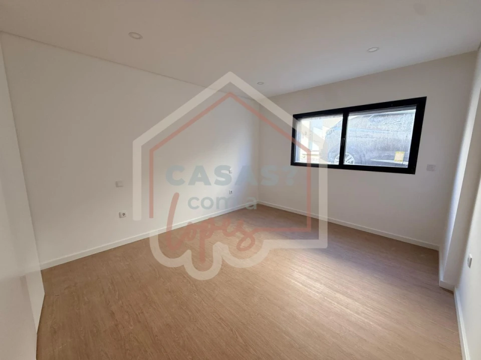 Apartamento T2 para Venda em Esgueira Foto 6
