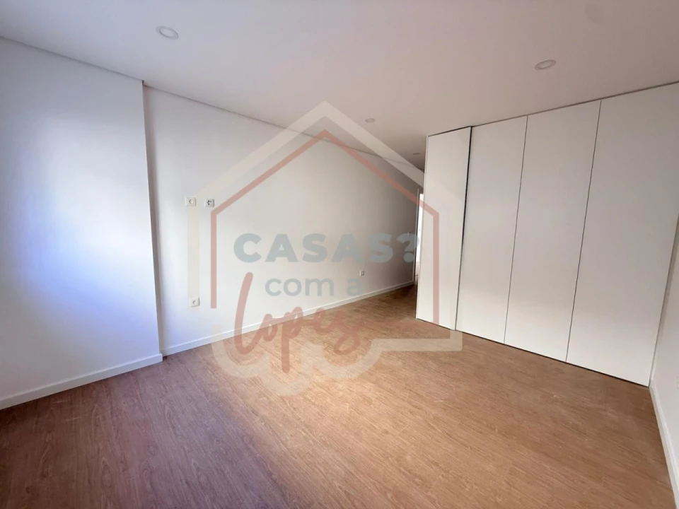 Apartamento T2 para Venda em Esgueira Foto 7