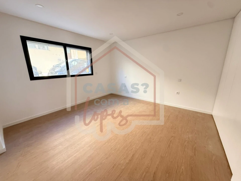 Apartamento T2 para Venda em Esgueira Foto 9