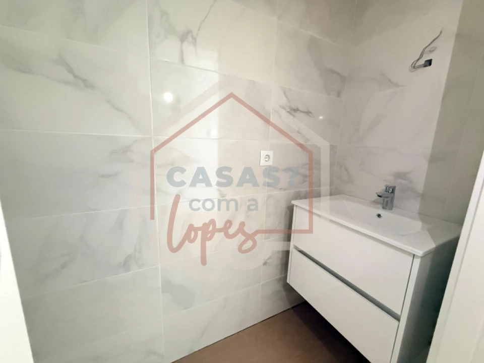 Apartamento T2 para Venda em Esgueira Foto 16