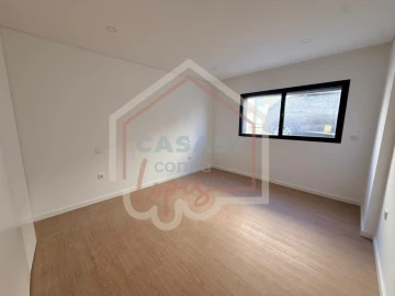 Apartamento T2 para Venda em Esgueira