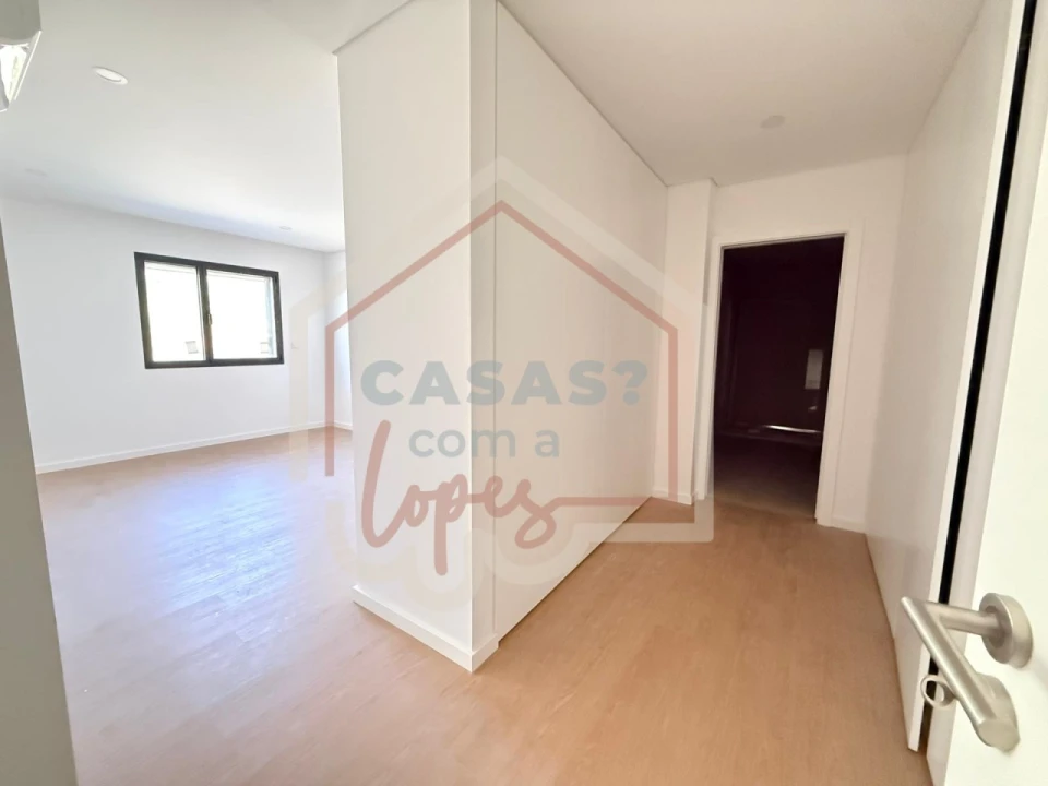 Apartamento T2 para Venda em Esgueira Foto 2