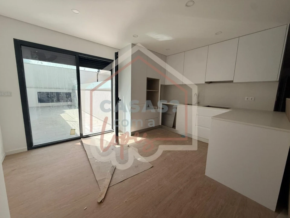 Apartamento T2 para Venda em Esgueira Foto 3
