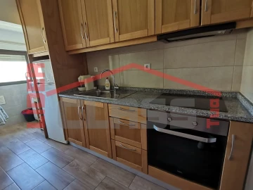 Quarto para Arrendamento em Mirandela