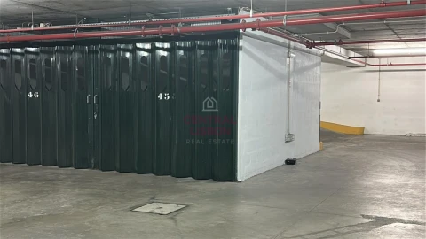 Garagem para Venda em Parque das Nações