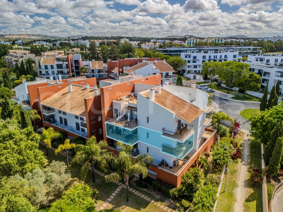 Apartamento T2 para Venda em Quarteira Foto 1