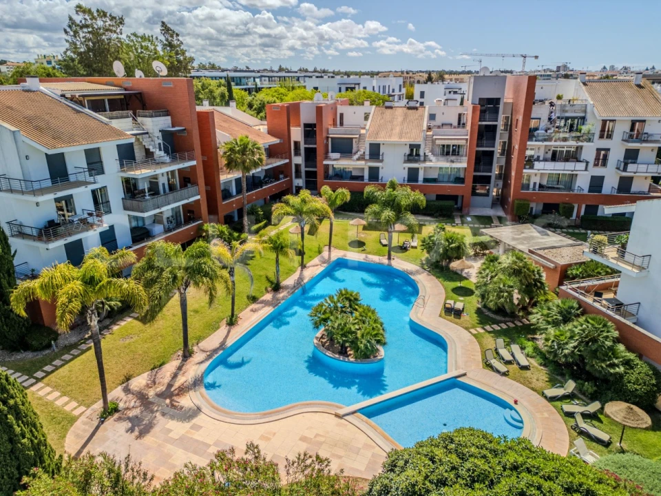 Apartamento T2 para Venda em Quarteira Foto 31
