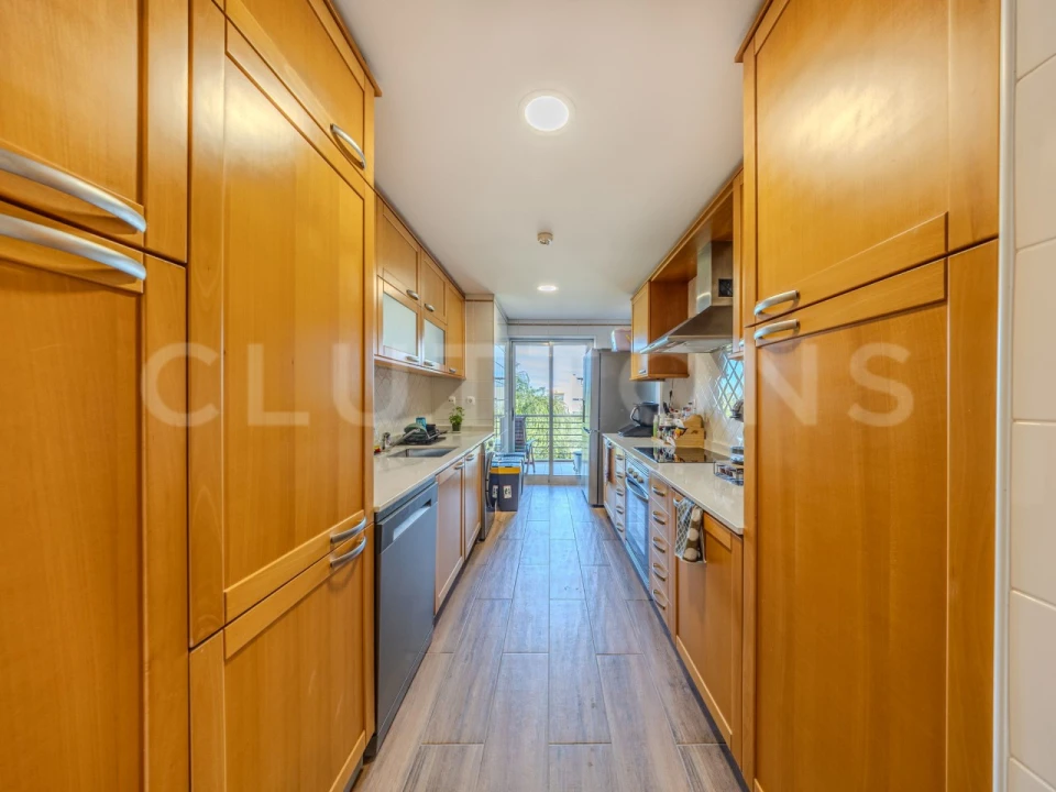 Apartamento T2 para Venda em Quarteira Foto 11