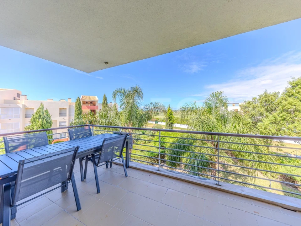 Apartamento T2 para Venda em Quarteira Foto 37