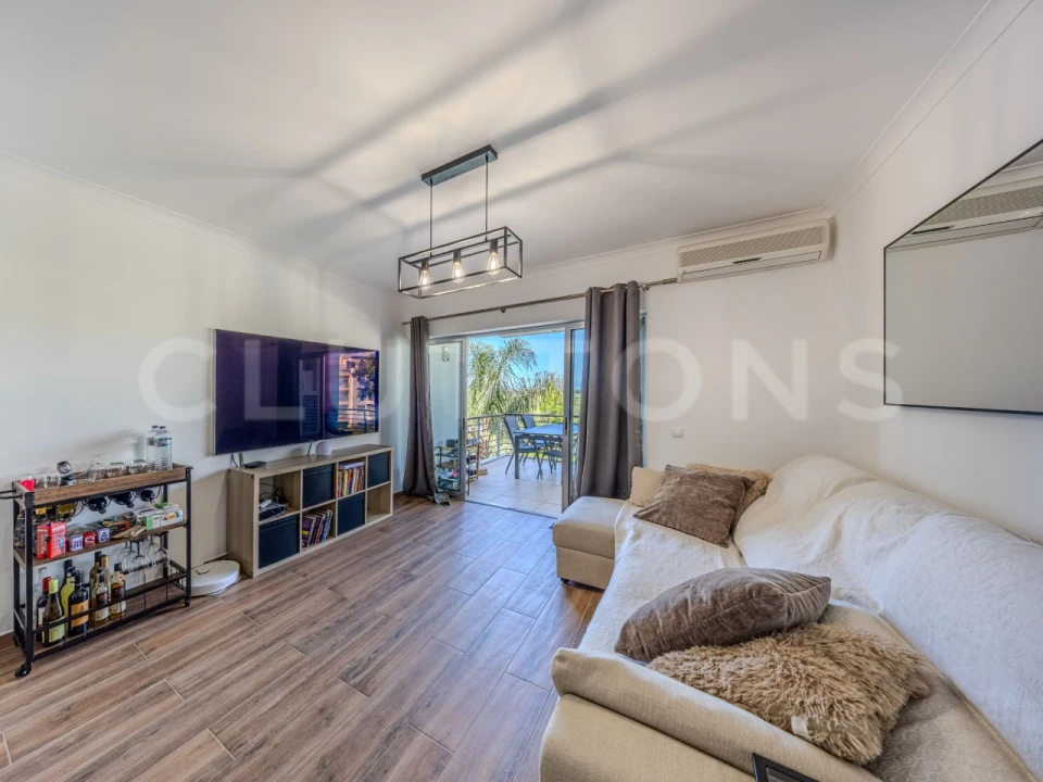 Apartamento T2 para Venda em Quarteira Foto 38