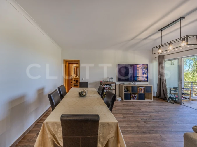 Apartamento T2 para Venda em Quarteira Foto 8
