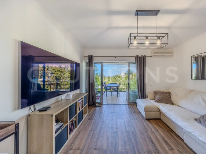 Apartamento T2 para Venda em Quarteira Foto 9