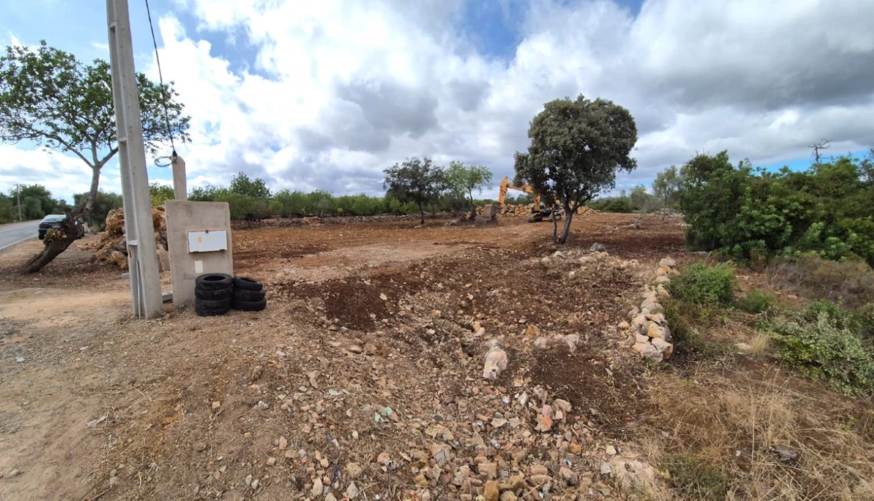 Terreno para Venda em São Brás de Alportel Foto 3